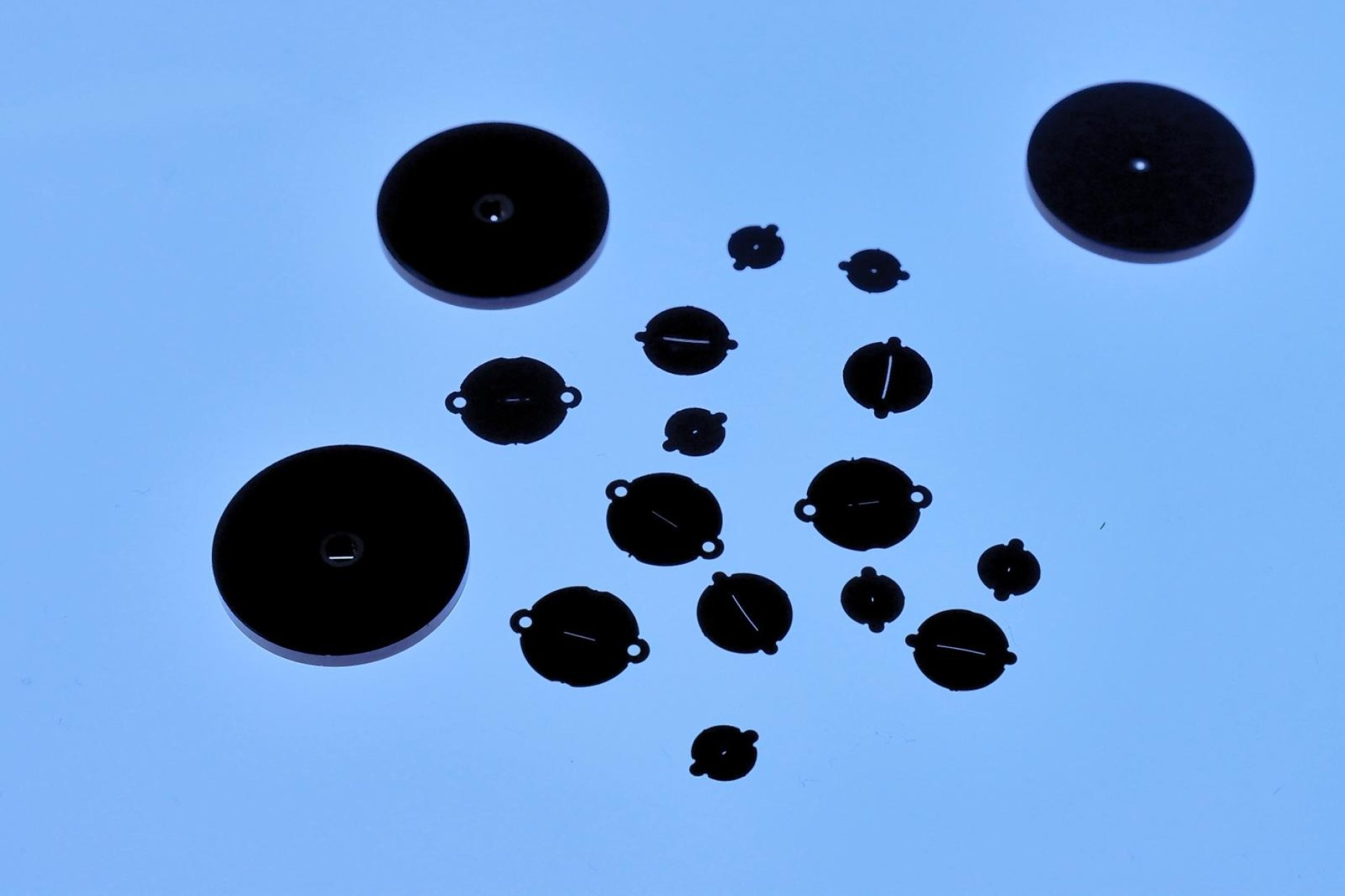 Apertures Slits